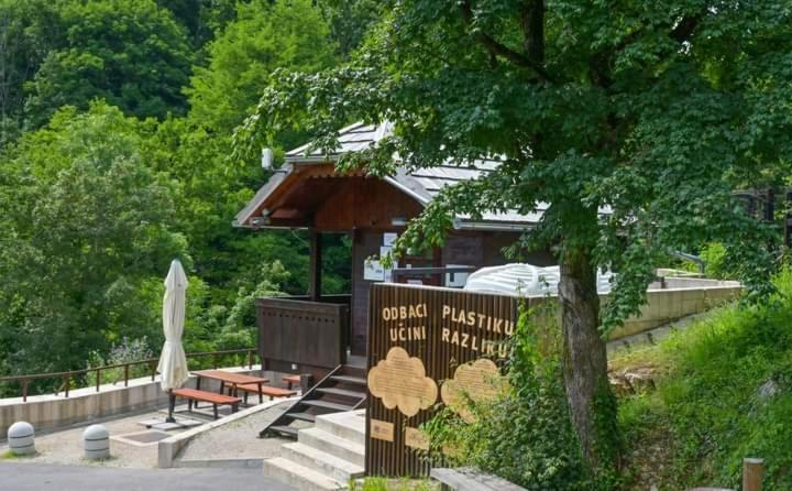 Guest House Happy Day Szluin Kültér fotó