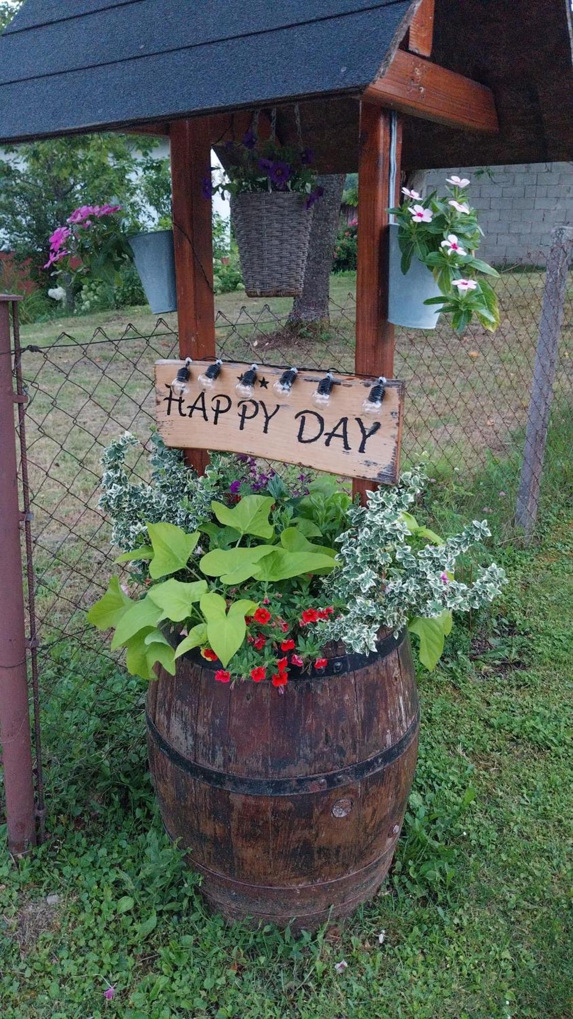 Guest House Happy Day Szluin Kültér fotó